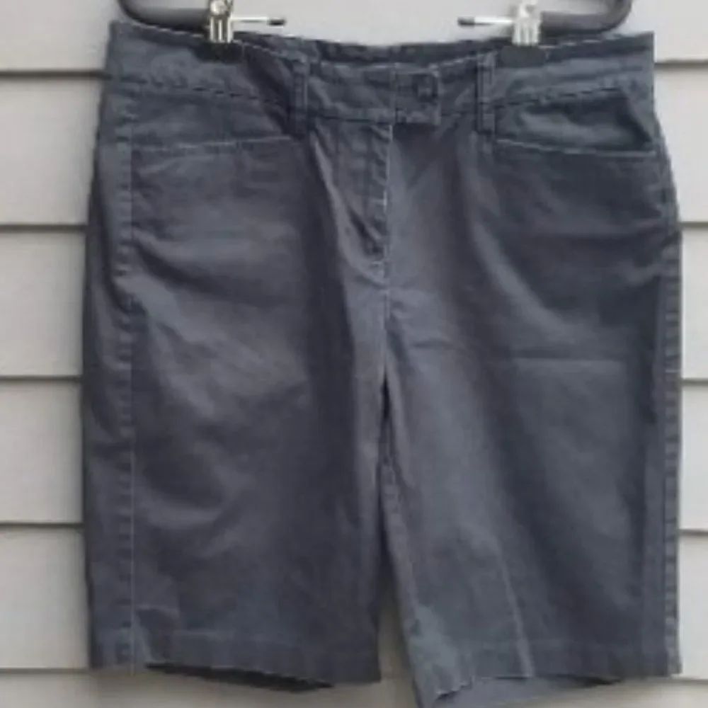 Tommy Hilfiger Black Bermuda Shorts size 8